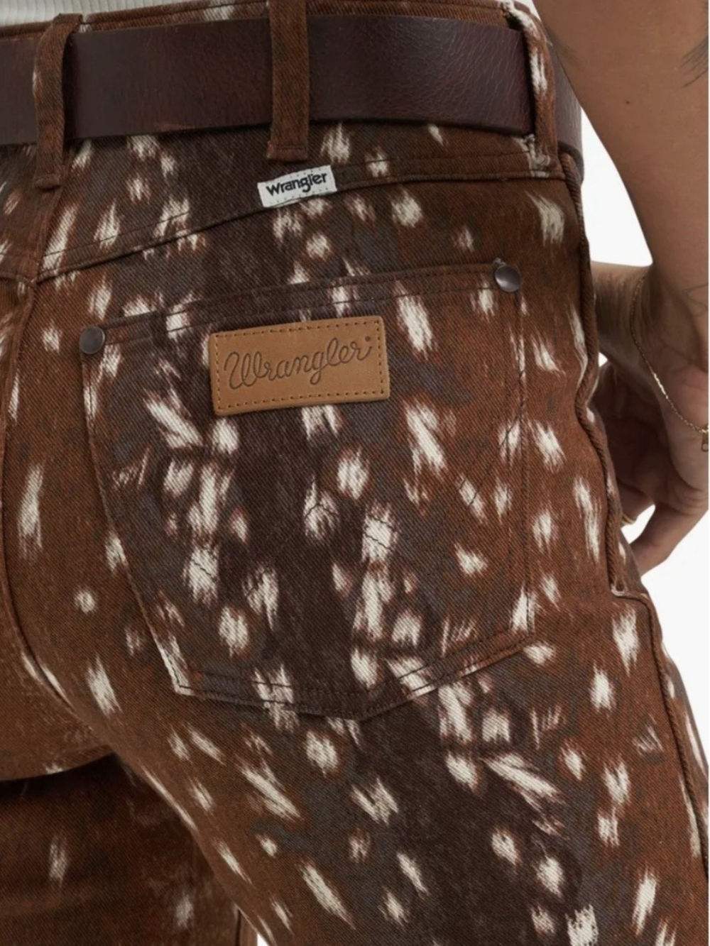 Wrangler Fawn Animal Print Mid-Rise Bootcut Jean - Picture 4 of 8